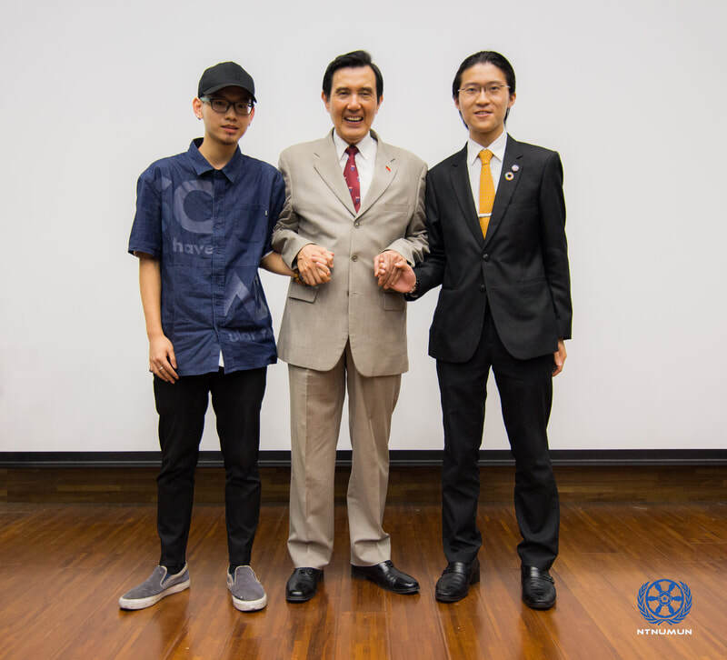 With Former President of R.O.C.
| #ユージーン・イップ
#ユージン・イップ